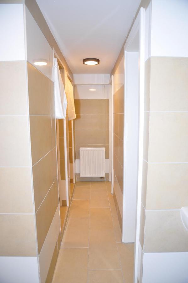 Weisenau Plaza Hostel Mainz Luaran gambar