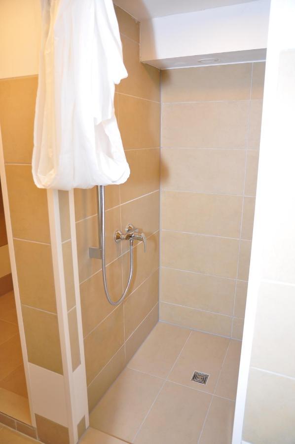 Weisenau Plaza Hostel Mainz Luaran gambar