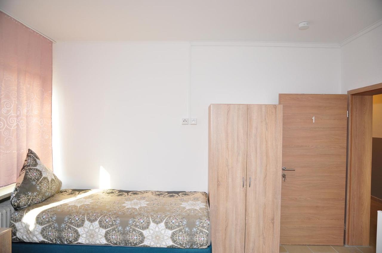 Weisenau Plaza Hostel Mainz Luaran gambar