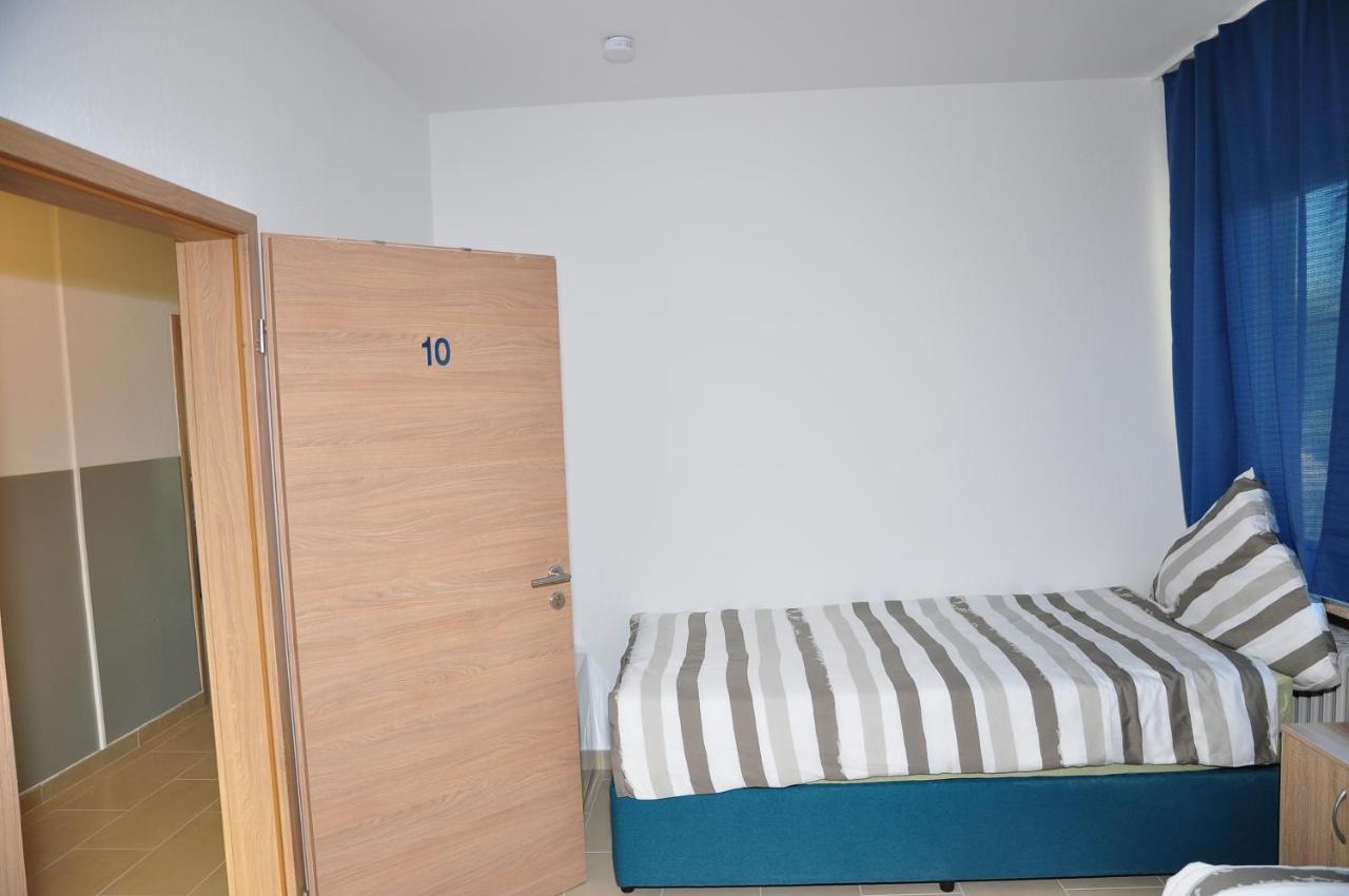 Weisenau Plaza Hostel Mainz Luaran gambar