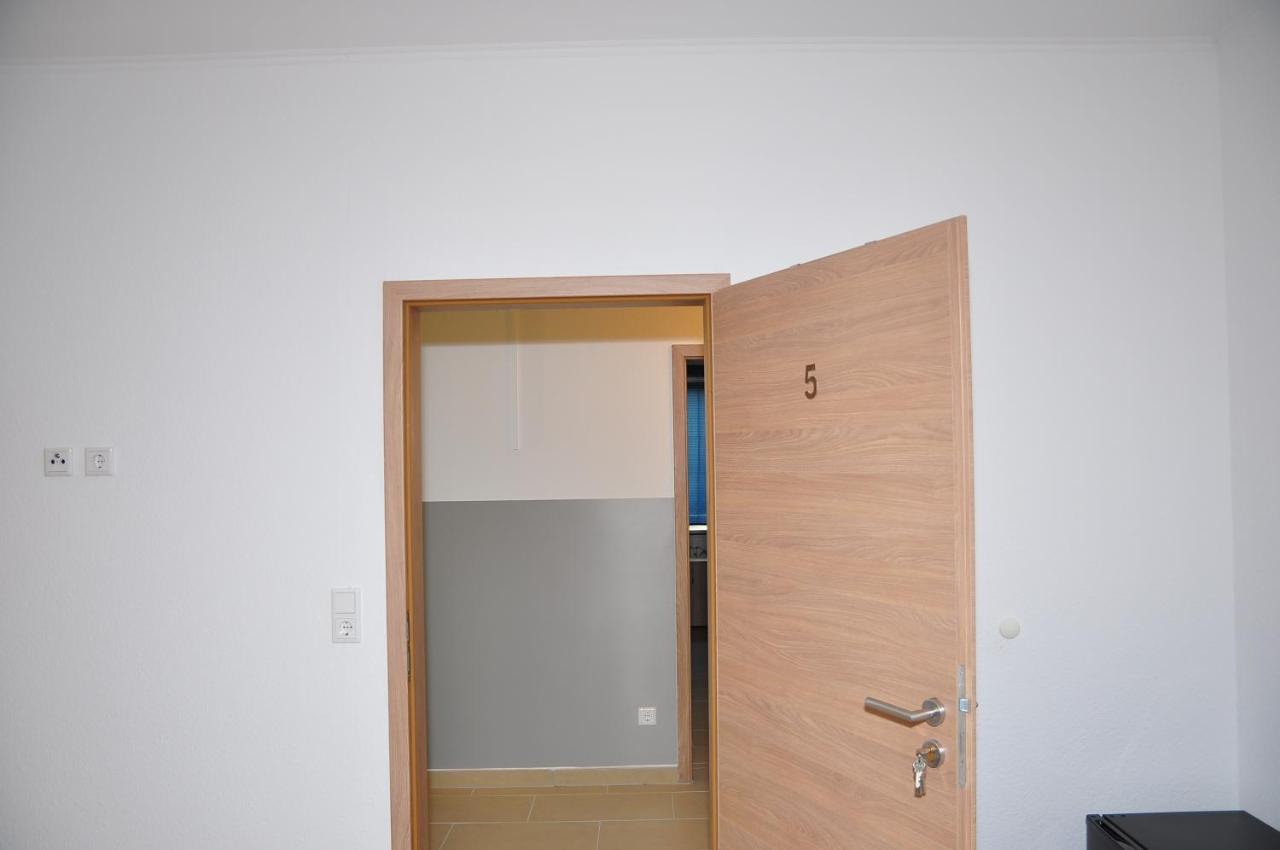 Weisenau Plaza Hostel Mainz Luaran gambar
